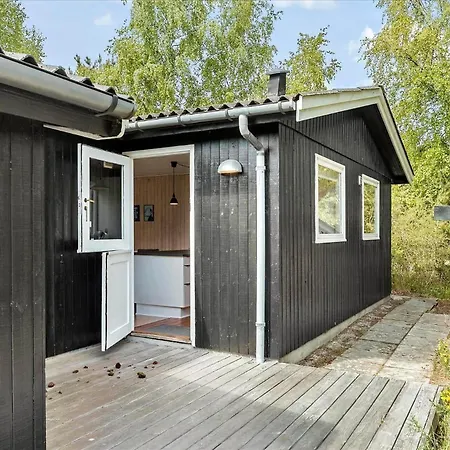 1536-aakirkeby-sohojbakken-18 Hébergement de vacances