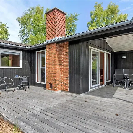 1536-aakirkeby-sohojbakken-18 Hébergement de vacances *